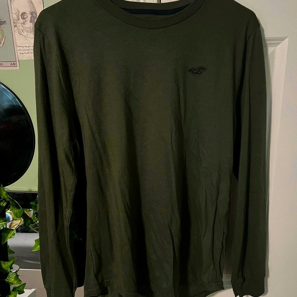hollister must-have long sleeve